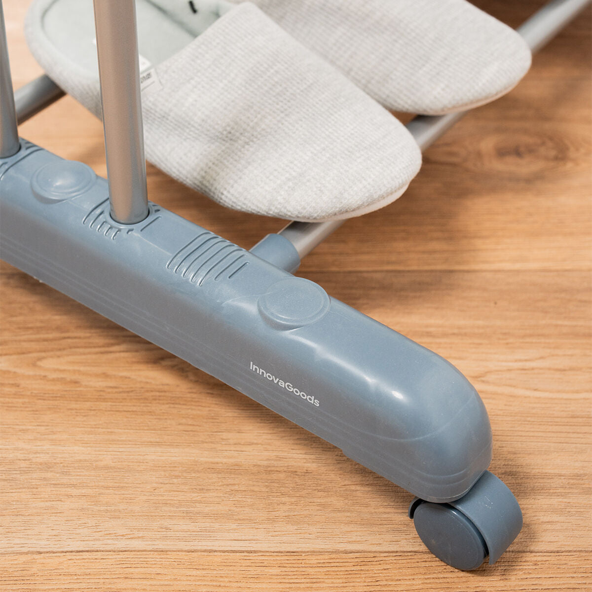 Étendoir à Linge Pliant Vertical InnovaGoods — 24 Barres sur Roulettes