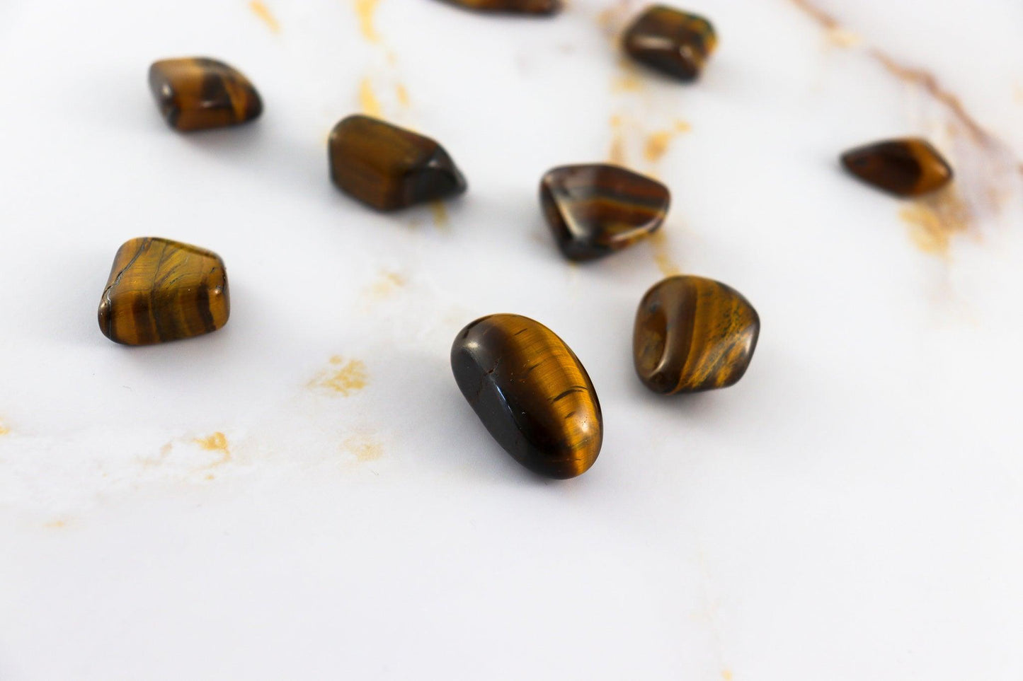 Tiger eye rolled stone